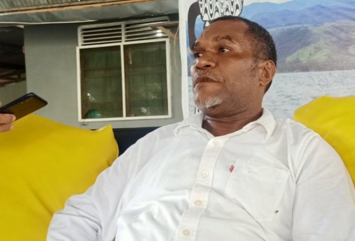 Tabi community leader Yanto Eluay on special autonomy status