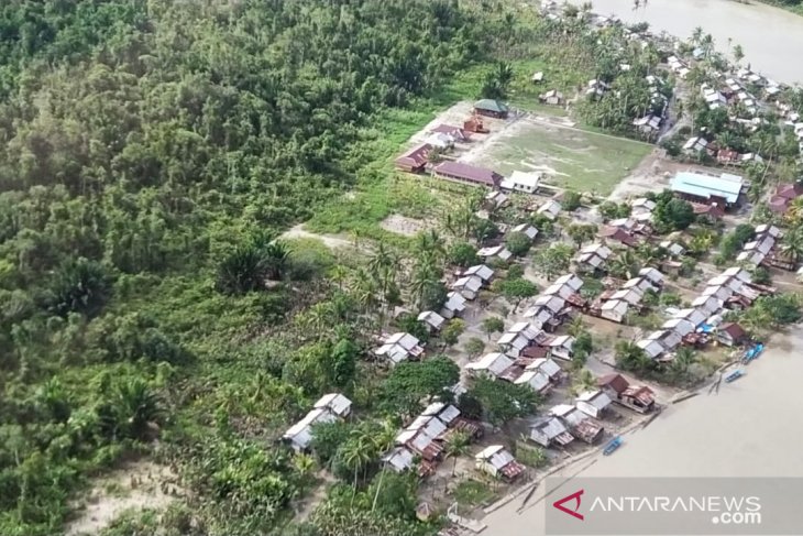 Flooding in the coastal region of Mimika 